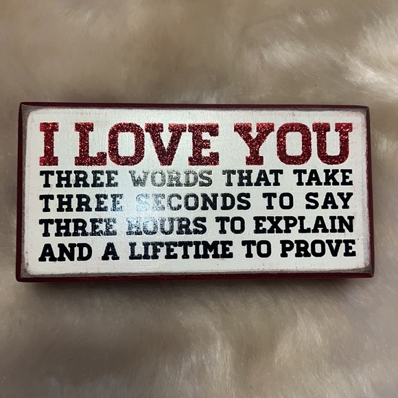 Decor - Picture 2 of 3